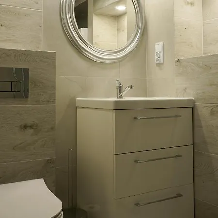 Apartament Wielunska. Spedz Urlop W Najpiekniejszej Dzielnicy Gdyni! Gdynia